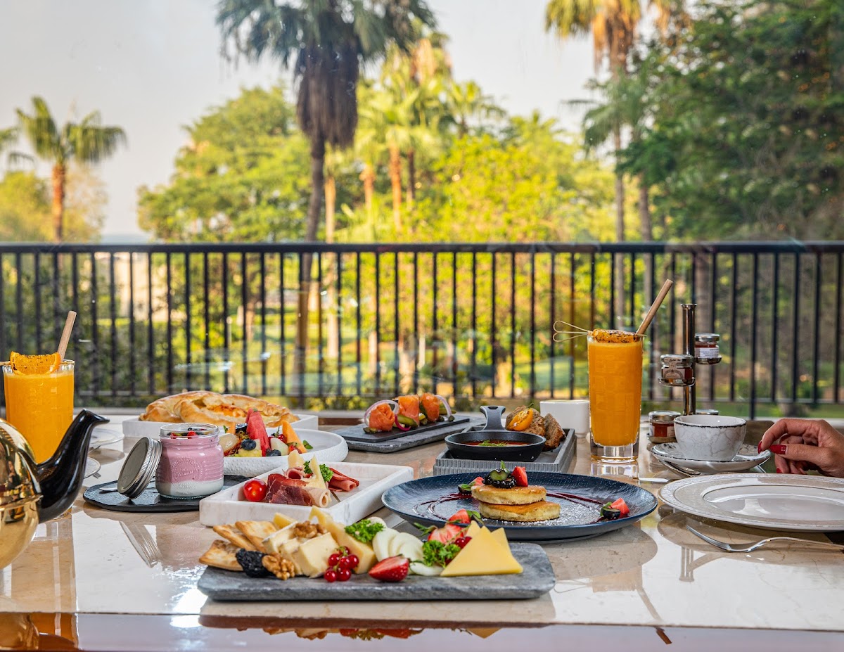 Al Hubara Restaurant Photos 2